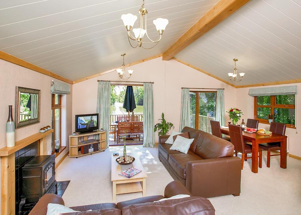 Upton Lakes Lodges คัลลัมป์ตัน ภายนอก รูปภาพ