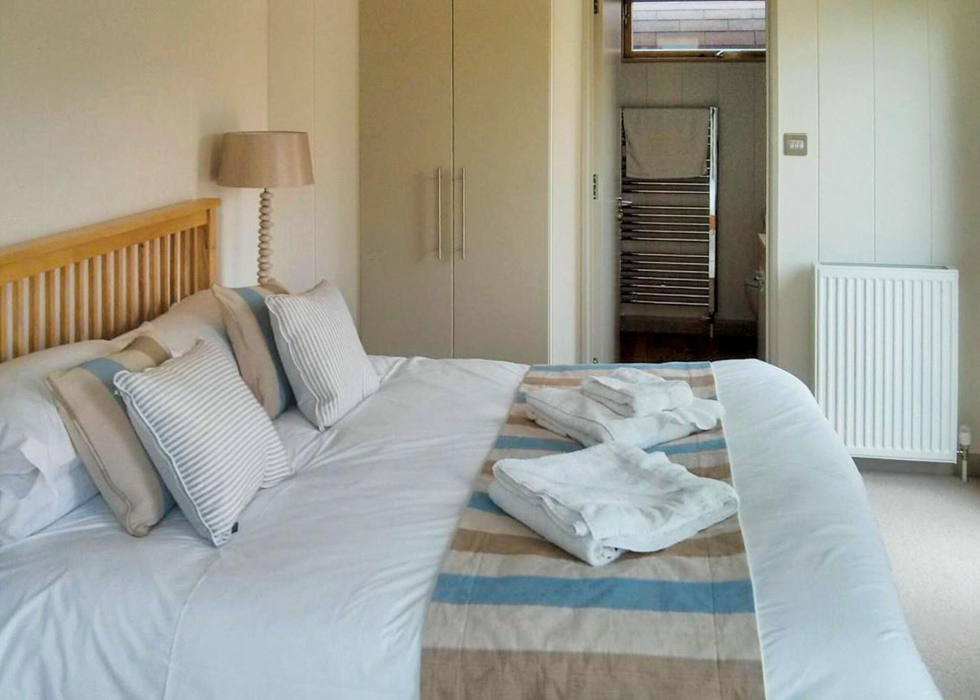 Upton Lakes Lodges คัลลัมป์ตัน ภายนอก รูปภาพ